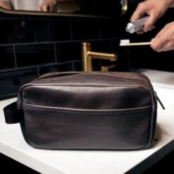 Dopp Kit | Old English -Casual Shoes World 1024x1024 DoppKit OldEnglish 050824 1