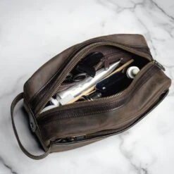 Dopp Kit | Tobacco -Casual Shoes World 1024x1024 DoppKit Tobacco 050824 3