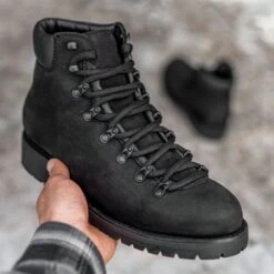 Commander | Black Matte -Casual Shoes World 1024x1024 Men Commander BlackMatte 120523 3 68c9dd95 fa79 4979 8dd1 fb00ea732d42