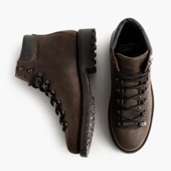 Commander | Tobacco -Casual Shoes World 1024x1024 Mens Commander Tobacco 022924 Flatlay1