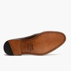 Lincoln | Rich Mahogany -Casual Shoes World 1024x1024 Mens Lincoln RichMahogany 092623 Outsole 1fe863a8 9531 40be a74b d1a2ae21dc41