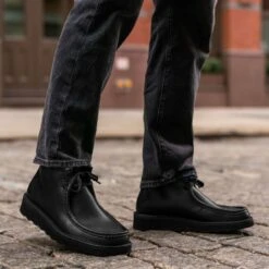 Roadrunner | Black -Casual Shoes World 1024x1024 Mens Roadrunner Black 031925 2