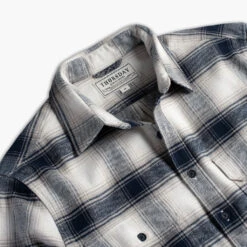 Summit Flannel Shirt | Coastal Blue -Casual Shoes World 1024x1024 Mens Shirts SummitFlannel CoastalBlue 110123 Detail