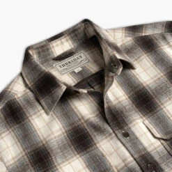 Summit Flannel Shirt | Yellowstone -Casual Shoes World 1024x1024 Mens Shirts SummitFlannel Yellowstone 110123 Detail