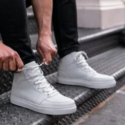 Showtime | White -Casual Shoes World 1024x1024 Mens Showtime White 082924 1