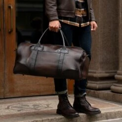 Weekender Bag | Old English 15 Weekender Bag | Old English -Casual Shoes World 1024x1024 Mens WeekenderBag OldEnglish 110223 1