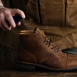 Cobbler's Choice Shoe Freshener 11 Cobbler's Choice Shoe Freshener -Casual Shoes World 1024x1024 ShoeFreshener 2