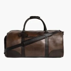 Weekender Bag | Anejo -Casual Shoes World 1024x1024 WeekenderBag Anejo 101023 FrontStrap