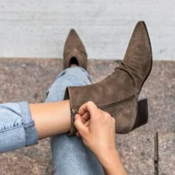 Bijou | Aspen -Casual Shoes World 1024x1024 Women Bijou Aspen 090122 3