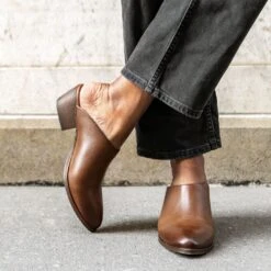 Breeze | Brandy -Casual Shoes World 1024x1024 Women Breeze Brandy 071423 1