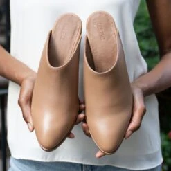 Breeze | Milk Coffee -Casual Shoes World 1024x1024 Women Breeze MilkCoffee 071423 3