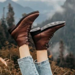 Captain | Whiskey -Casual Shoes World 1024x1024 Women Captain Whiskey 101923 2