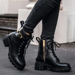 Coda | Black & Gold -Casual Shoes World 1024x1024 Women Coda BlackGold 011222 1