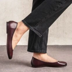 Feliz | Wine 15 Feliz | Wine -Casual Shoes World 1024x1024 Women Feliz Wine 042723 1