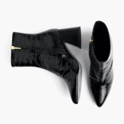 Heartbreaker | Black Croco -Casual Shoes World 1024x1024 Women Heartbreaker BlackCroco Flatlay1