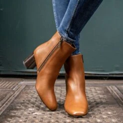 High Standard | Toffee -Casual Shoes World 1024x1024 Women HighStandard Toffee 080923 1