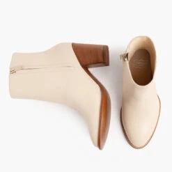 Highline | Beige -Casual Shoes World 1024x1024 Women Highline Beige 012423 Flatlay1