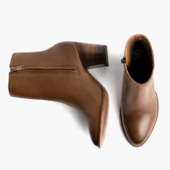 Highline | Walnut -Casual Shoes World 1024x1024 Women Highline Walnut 012423 Flatlay1