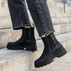 Legend Platform | Black Matte -Casual Shoes World 1024x1024 Women LegendPlatofrm BlackMatte 091124 2 184c78b4 8813 476c b9a6 2b69910d215f