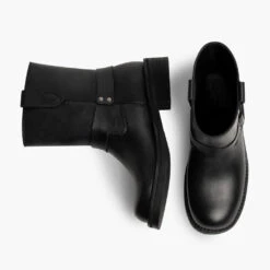 Outlaw | Black 12 Outlaw | Black -Casual Shoes World 1024x1024 Women Outlaw Black 111324 Flatlay1