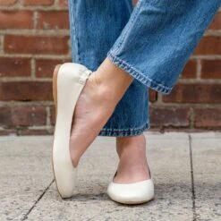 Scrunch | Ivory -Casual Shoes World 1024x1024 Women Scrunch Ivory 060823 1