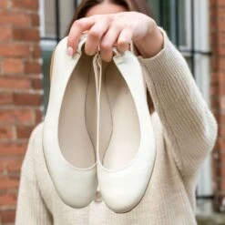 Scrunch | Ivory -Casual Shoes World 1024x1024 Women Scrunch Ivory 060823 3