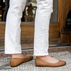 Scrunch | Tan Embossed 15 Scrunch | Tan Embossed -Casual Shoes World 1024x1024 Women Scrunch TanEmbossed 060823 1