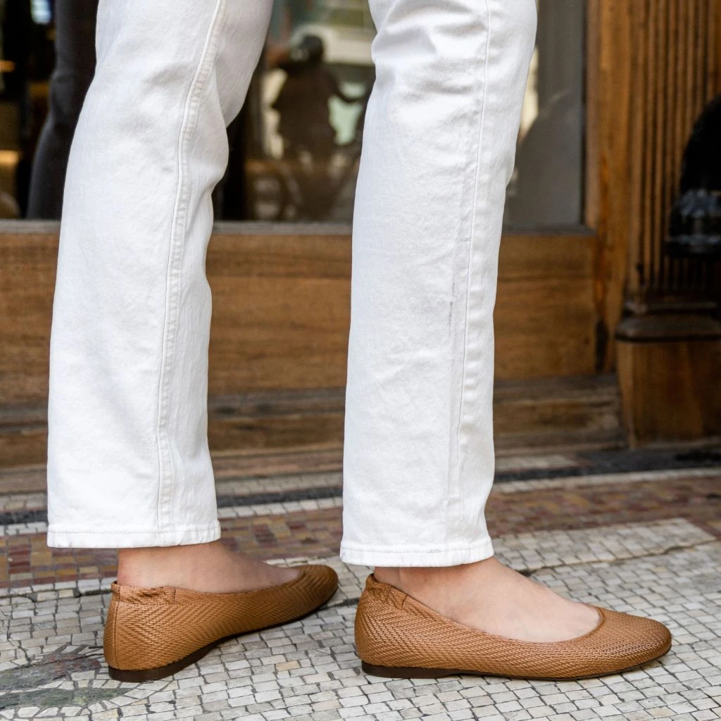 Scrunch | Tan Embossed 8 Scrunch | Tan Embossed - Image 6