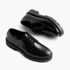 Renegade | Black -Casual Shoes World 1024x1024 Women s Renegade Black 101923 FlatlayAlt