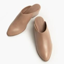 Breeze | Milk Coffee -Casual Shoes World 1024x1024 Womens Breeze MilkCoffee 071423 Overhead