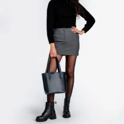 Everyday Tote | Navy (S) -Casual Shoes World 1024x1024 Womens EverydayTote Navy Small 110824 3