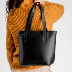 Everyday Tote | Black (S) (Zipper) -Casual Shoes World 1024x1024 Womens EverydayTote Zip Black Small 110824 1