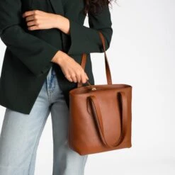 Everyday Tote | Cuero (S) (Zipper) -Casual Shoes World 1024x1024 Womens EverydayTote Zip Cuero Small 110824 2